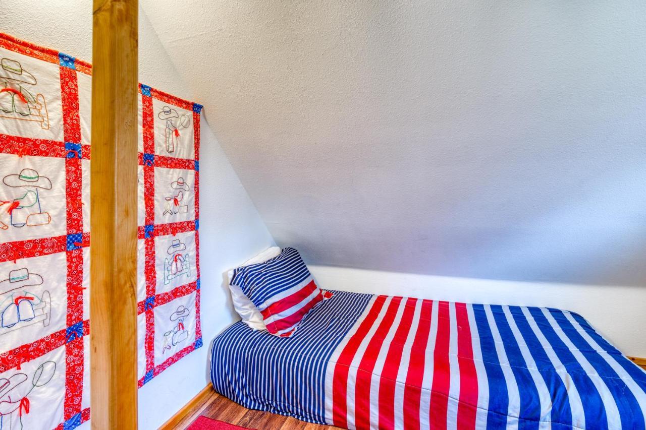 Hats House Coos Bay Ngoại thất bức ảnh